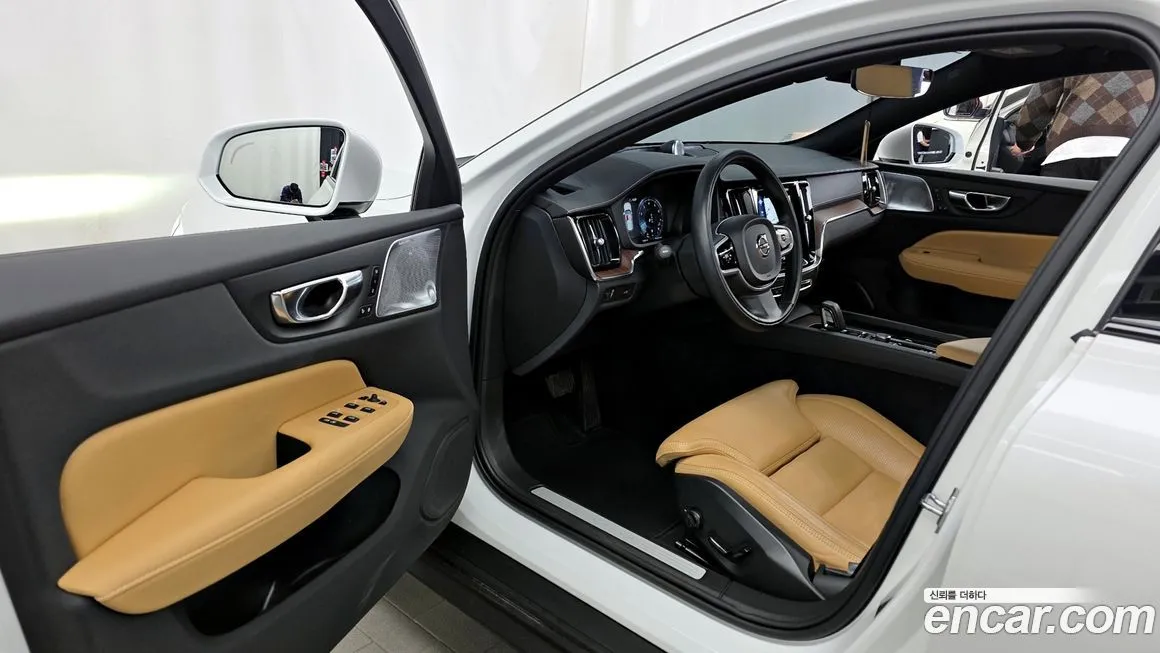 Volvo V60 2021 из KR, фото 6