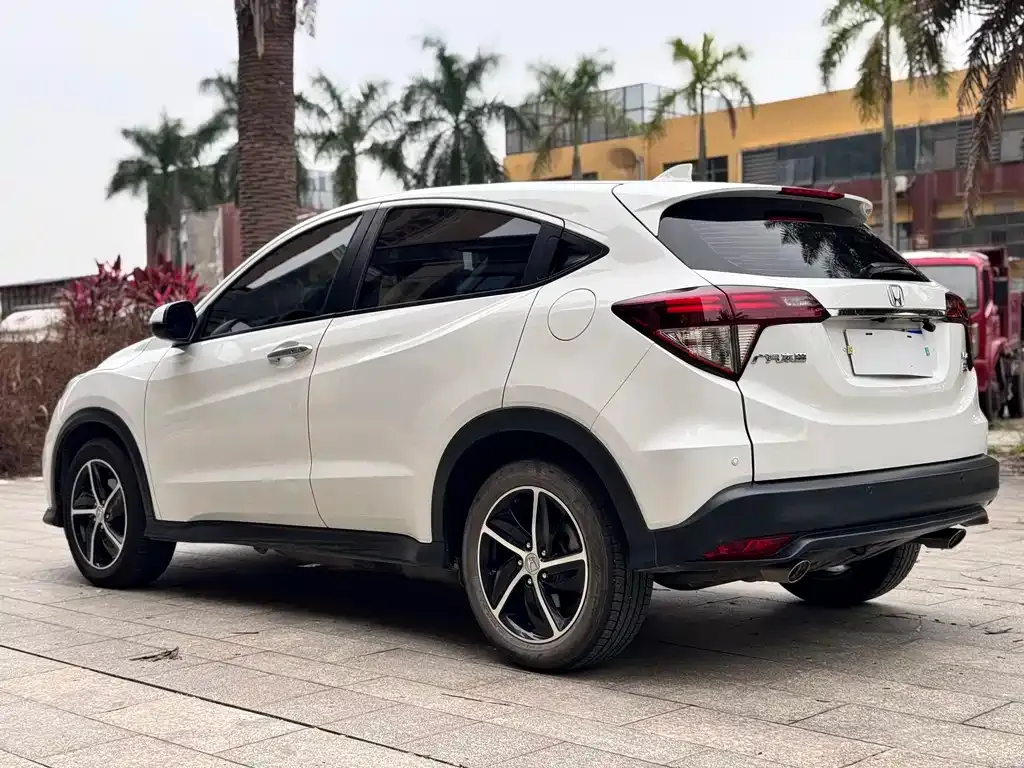 Honda Vezel — фото 2