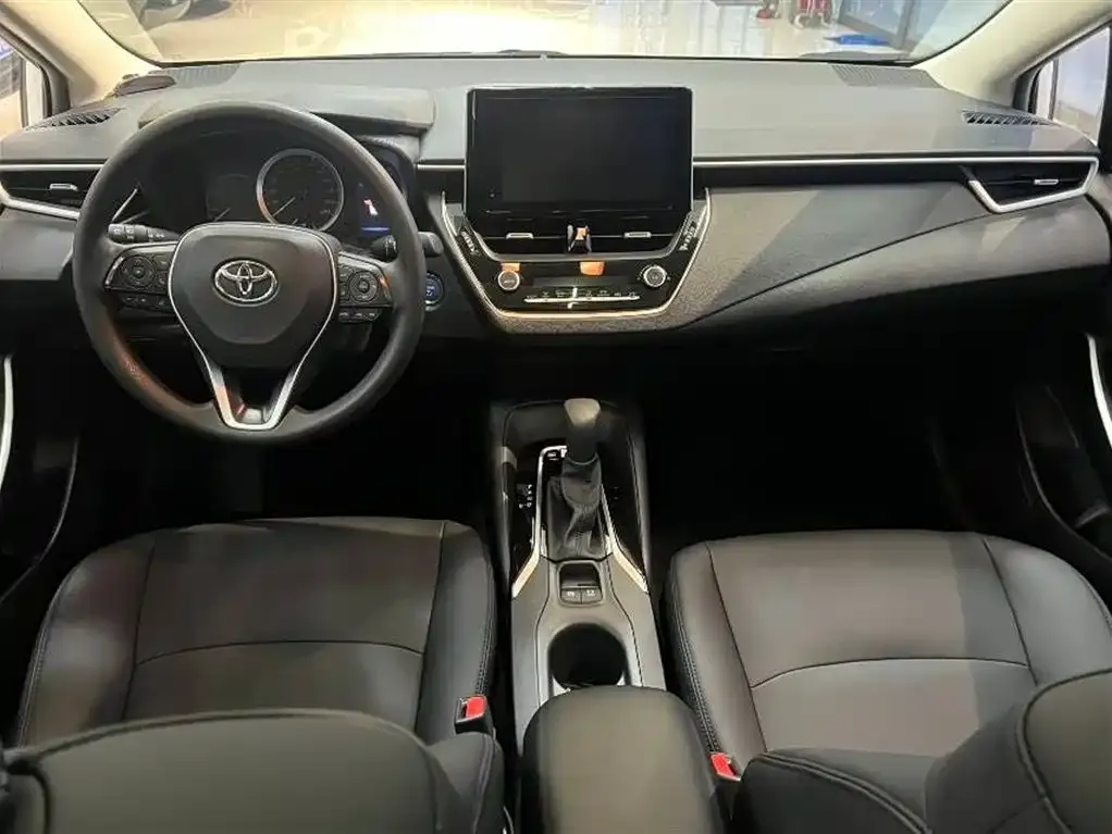 Toyota Corolla — фото 3