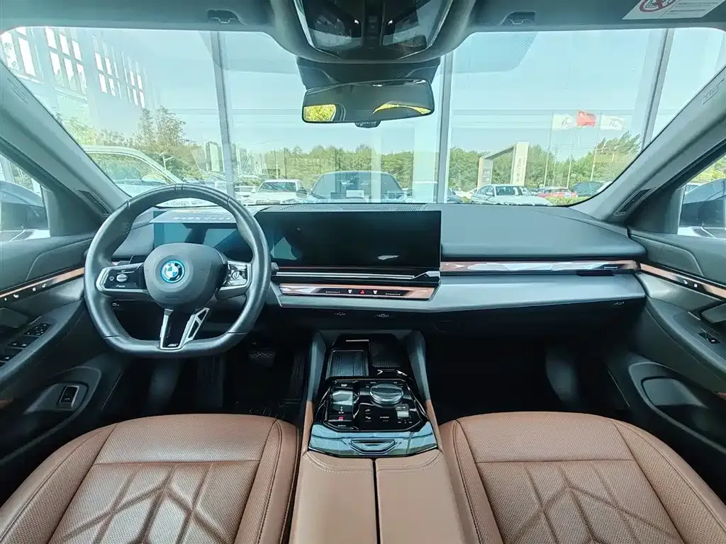 BMW i5 2025 из CN, фото 6