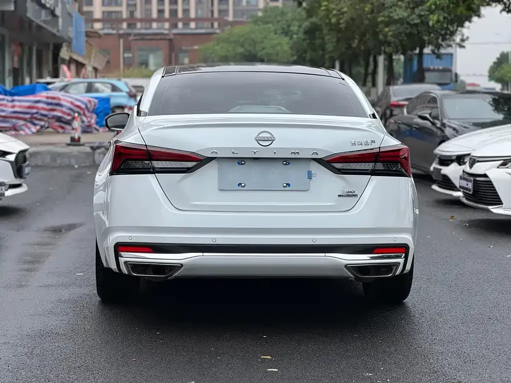 Nissan Teana — фото 4