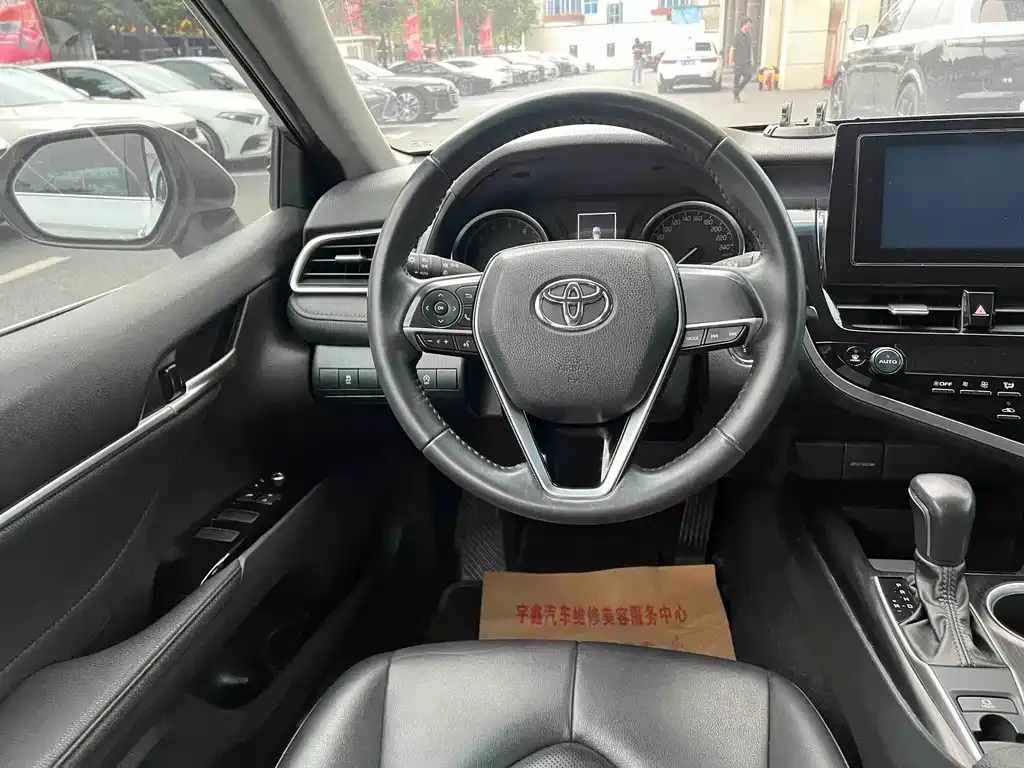 Toyota Camry 2023 из CN, фото 3