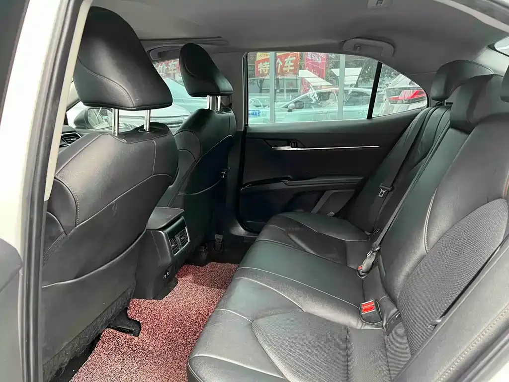 Toyota Camry 2023 из CN, фото 6
