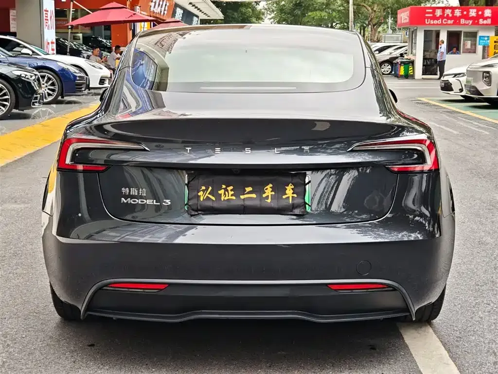 Tesla Model 3 — фото 4