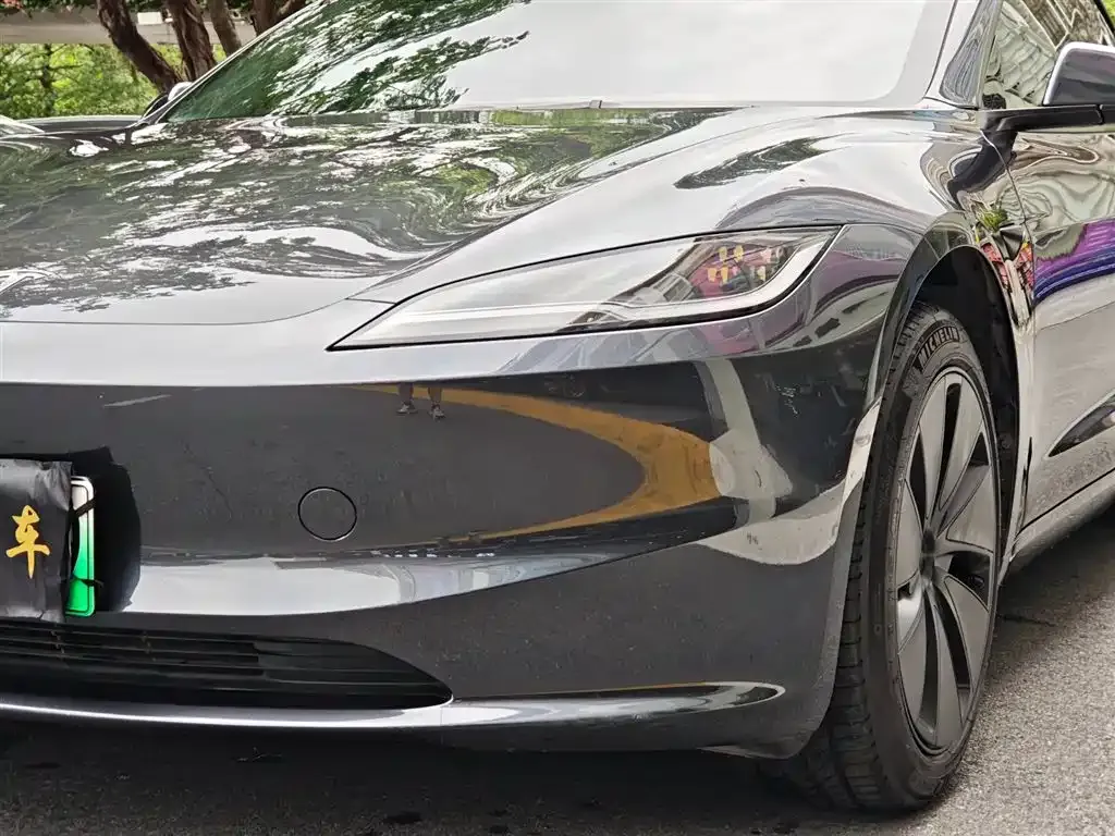 Tesla Model 3 — фото 7