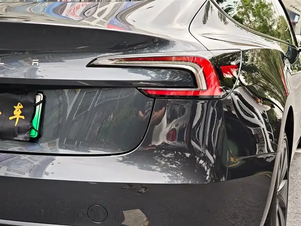 Tesla Model 3 — фото 6