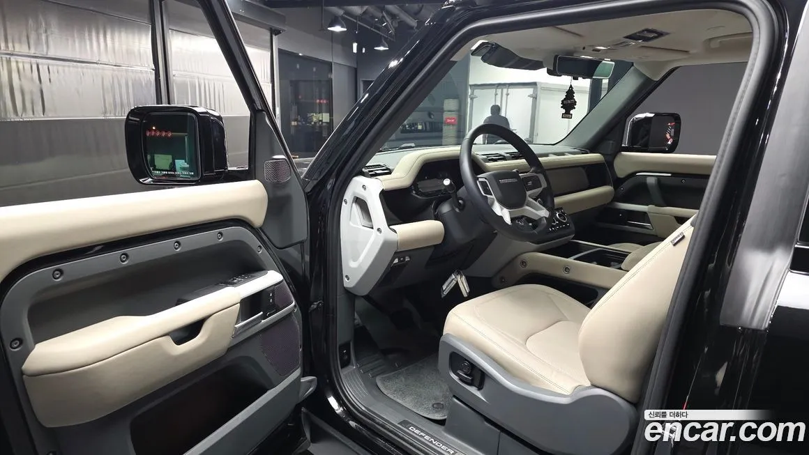 Land Rover Defender 2024 из KR, фото 10