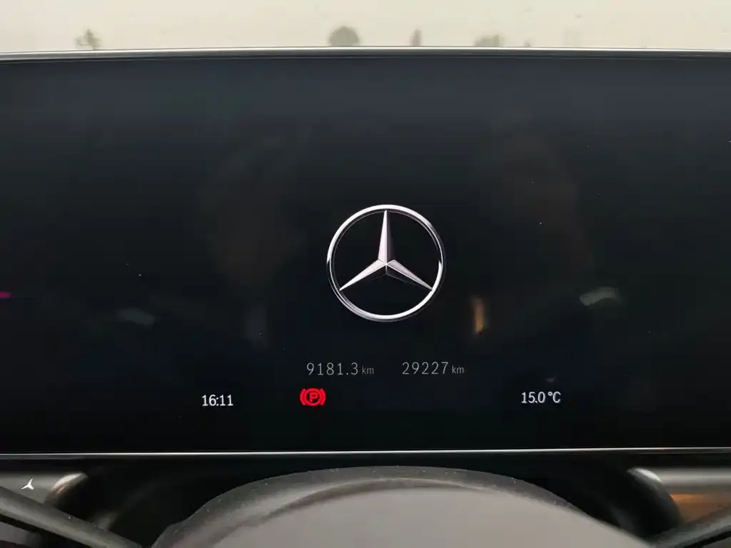 Mercedes-Benz EQE SUV — фото 9