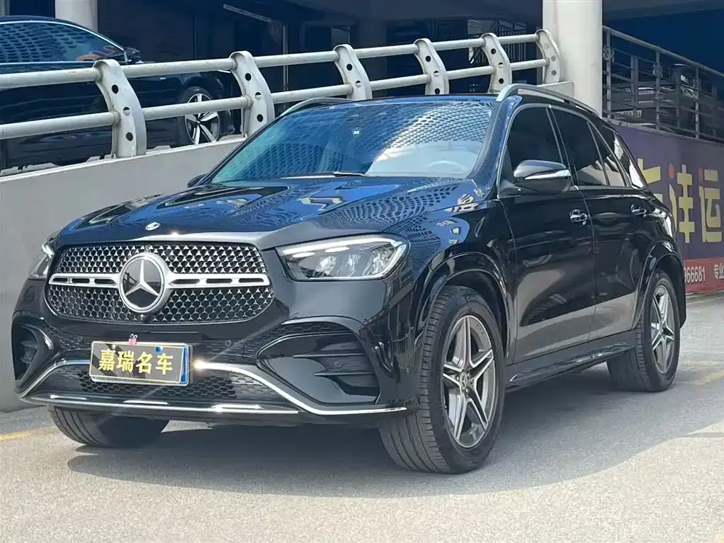 Mercedes-Benz GLE — фото 1