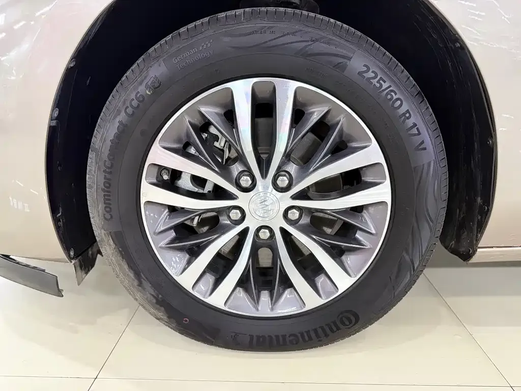 Buick GL8 2024 из CN, фото 6