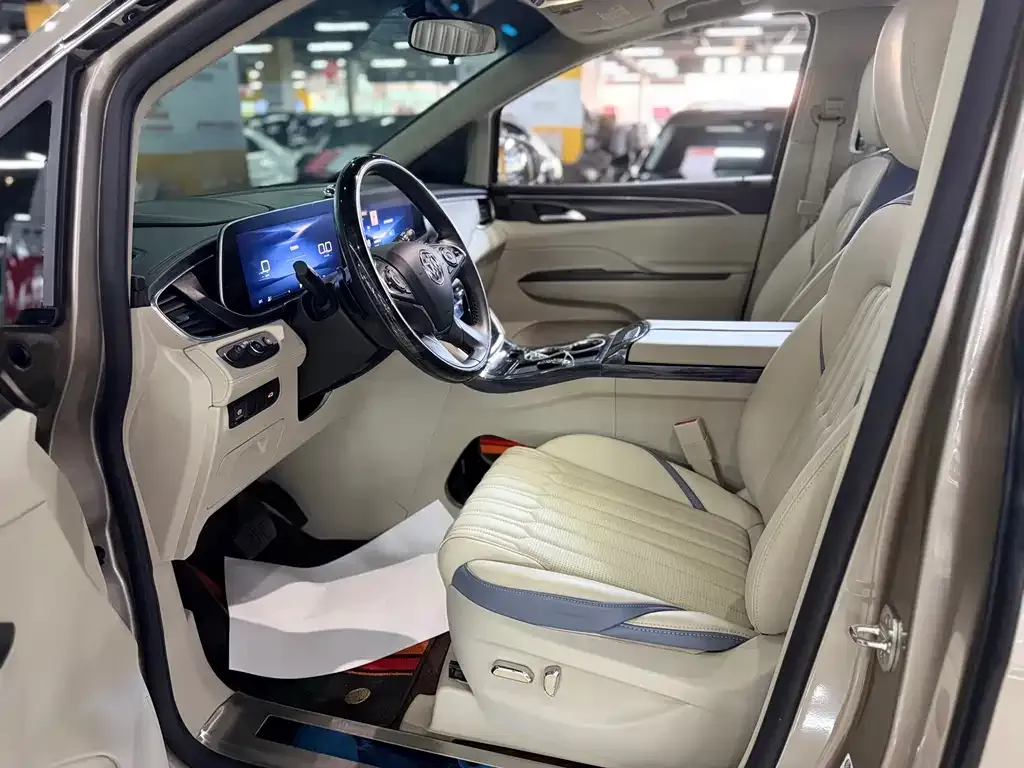Buick GL8 2024 из CN, фото 5