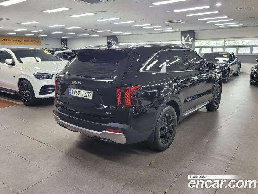 Kia Sorento — фото 9
