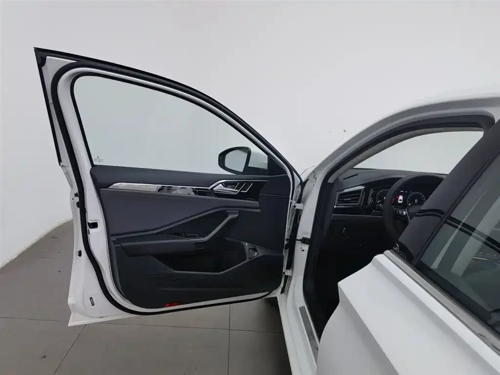 Volkswagen Sagitar 2021 из CN, фото 3