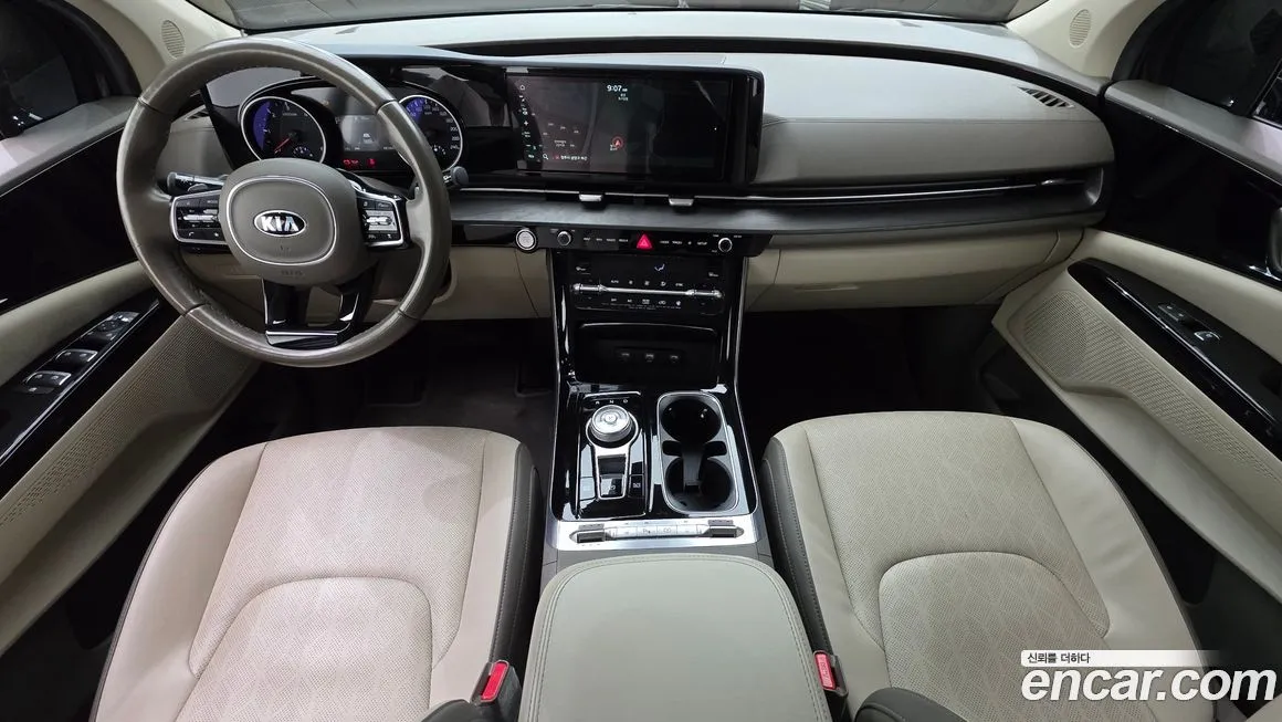 Kia Carnival — фото 10
