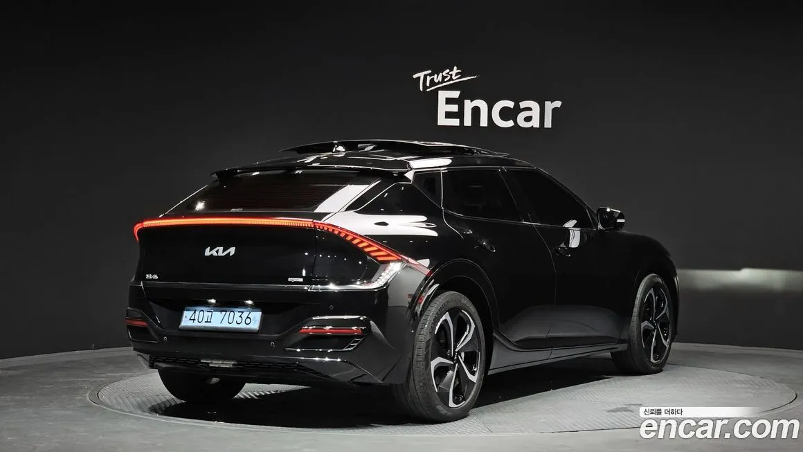 Kia EV6 — фото 9