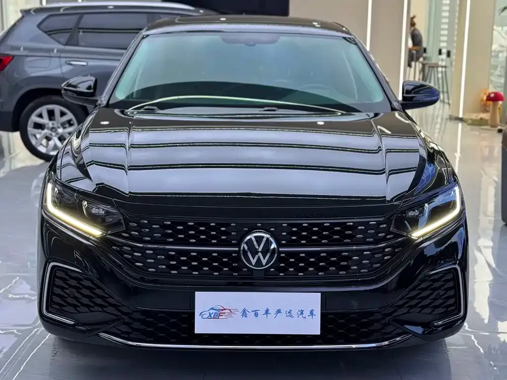 Volkswagen Passat — фото 8