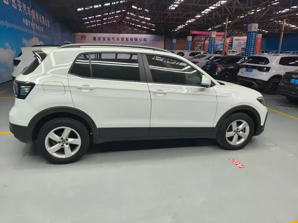 Volkswagen T-Cross — фото 4