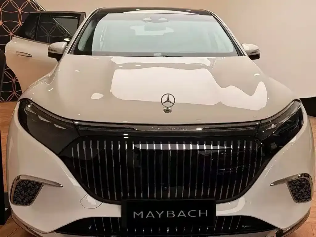 Mercedes-Benz EQS SUV — фото 1