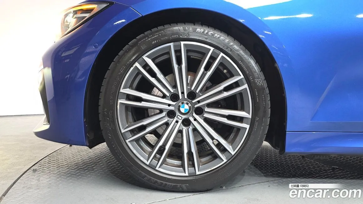 BMW 3-Series 2021 из KR, фото 10