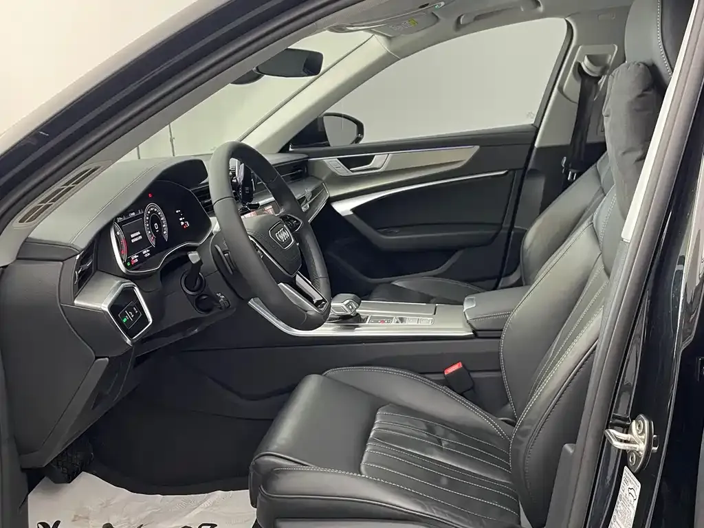 Audi A6L 2023 из CN, фото 10