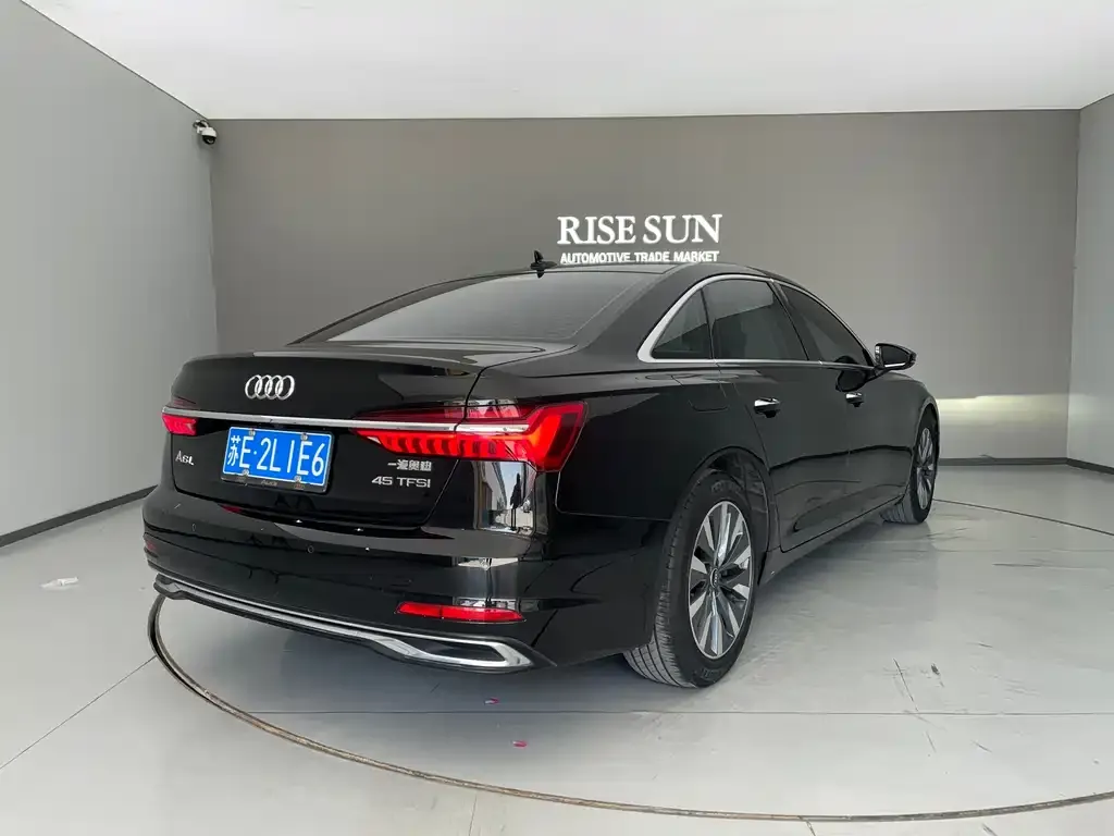 Audi A6L 2023 из CN, фото 9