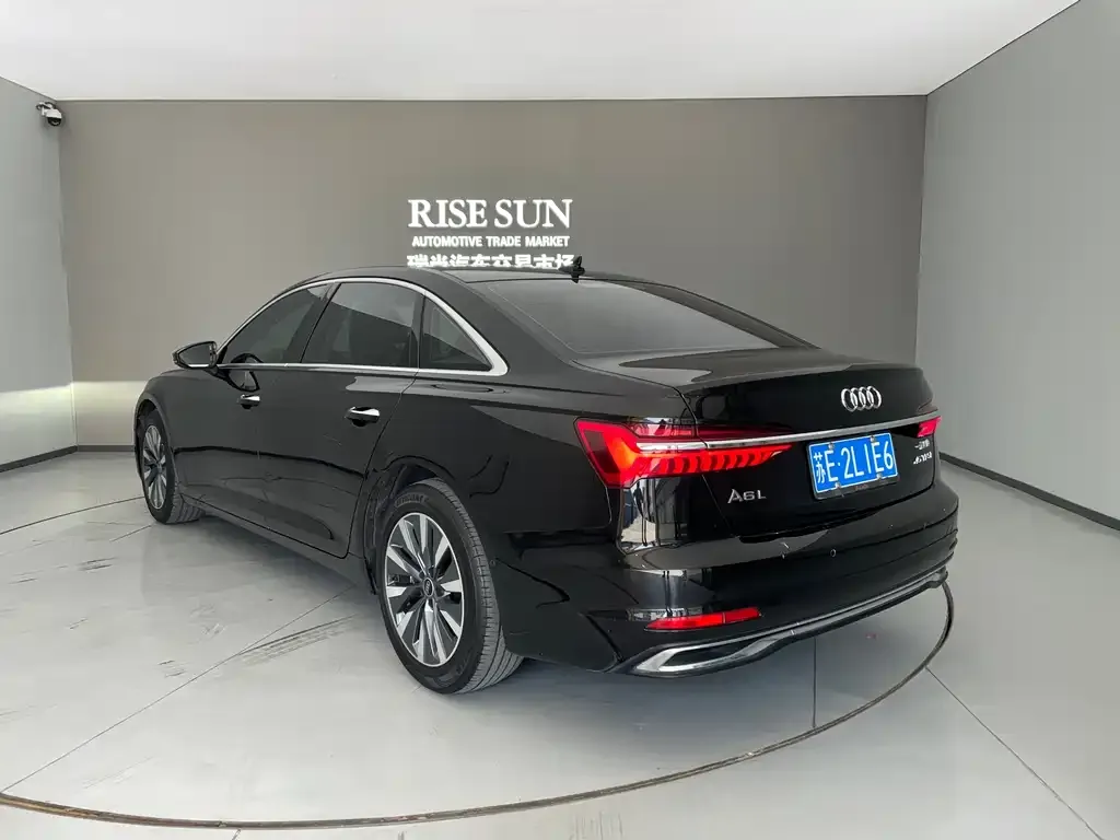 Audi A6L 2023 из CN, фото 5