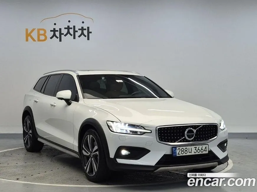 Volvo V60 2021 из KR, фото 7