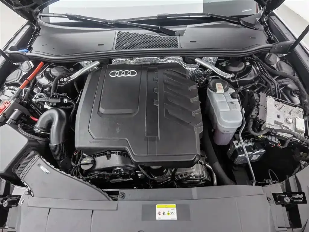 Audi A6L — фото 7