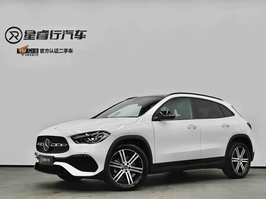 Mercedes-Benz GLA — фото 1