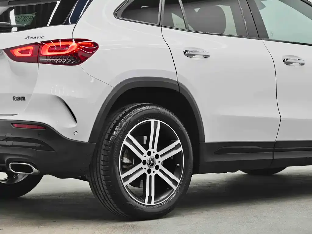 Mercedes-Benz GLA — фото 3
