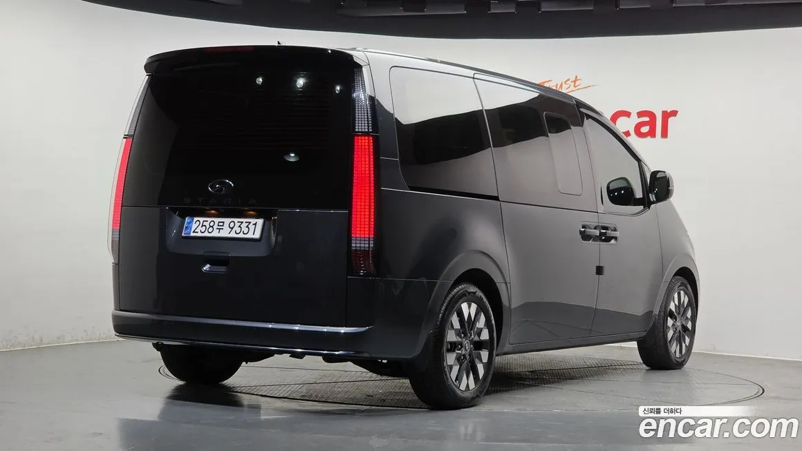 Hyundai Staria — фото 3