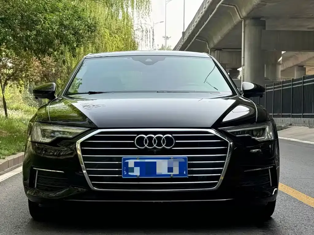 Audi A6L — фото 8
