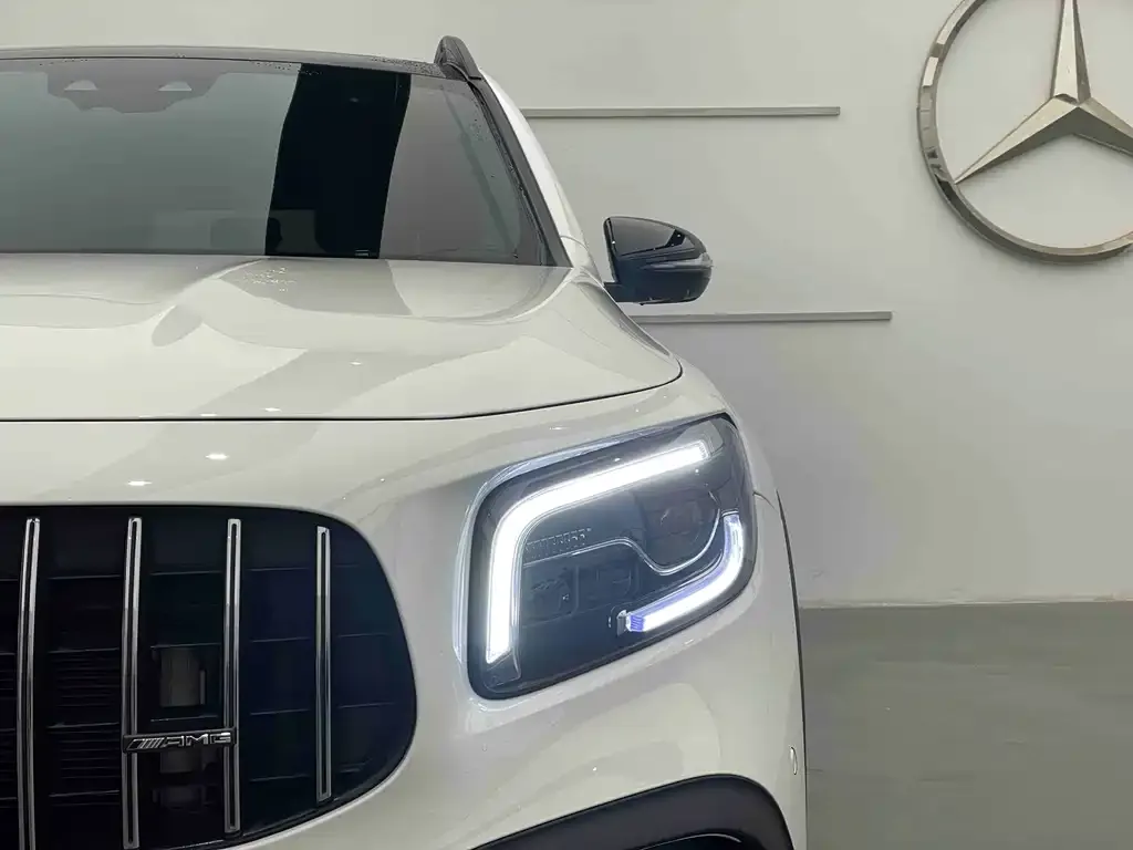 Mercedes-Benz GLB AMG — фото 2