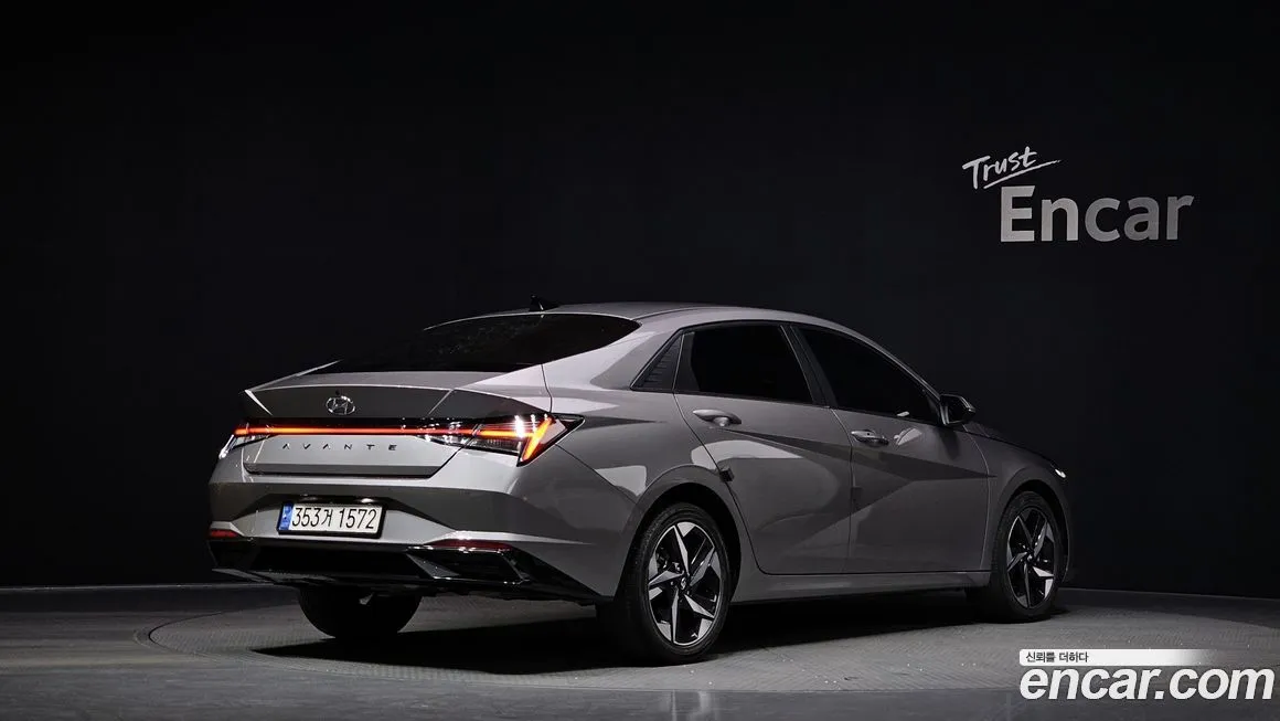 Hyundai AVANTE — фото 2