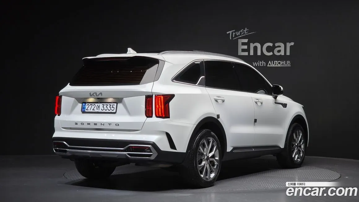 Kia Sorento — фото 7