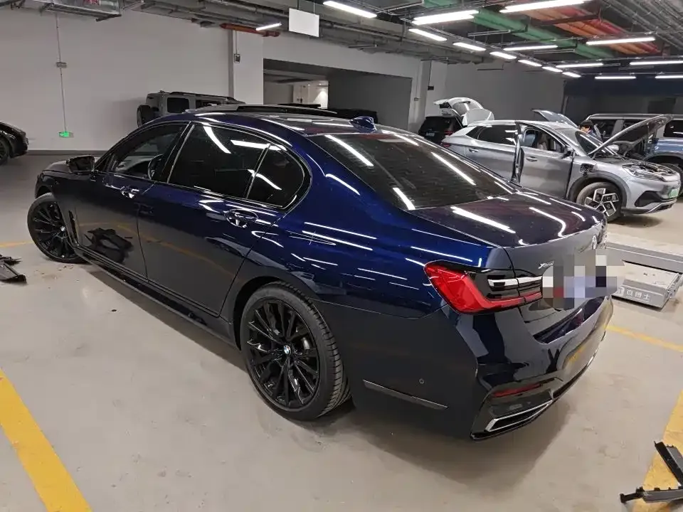 BMW 7 Series 2021 из CN, фото 3