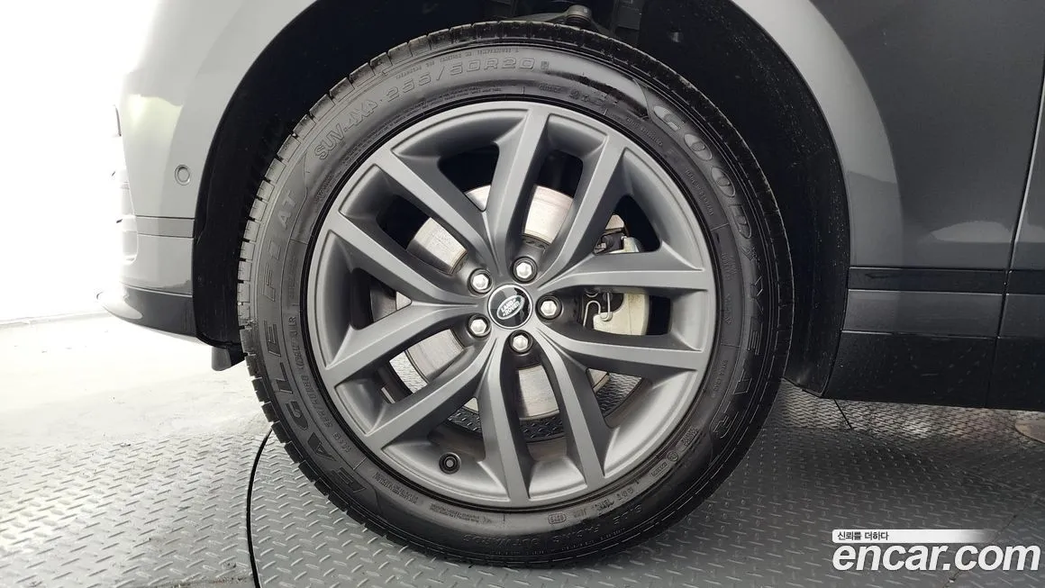 Land Rover Range Rover Velar 2026 из KR, фото 6