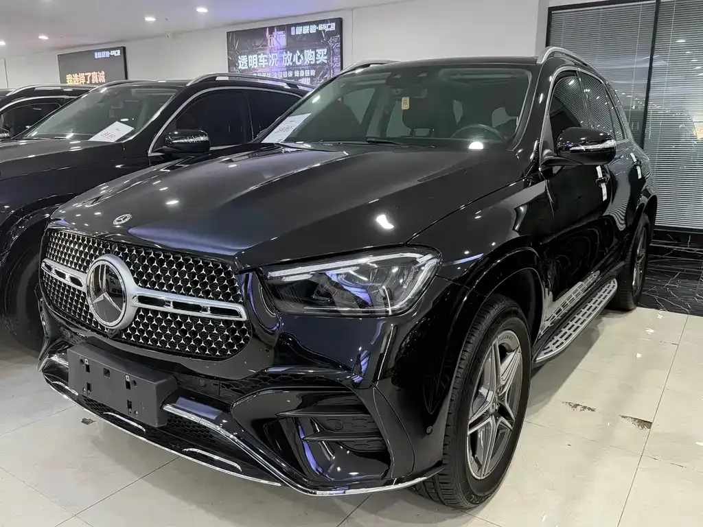 Mercedes-Benz GLE — фото 1