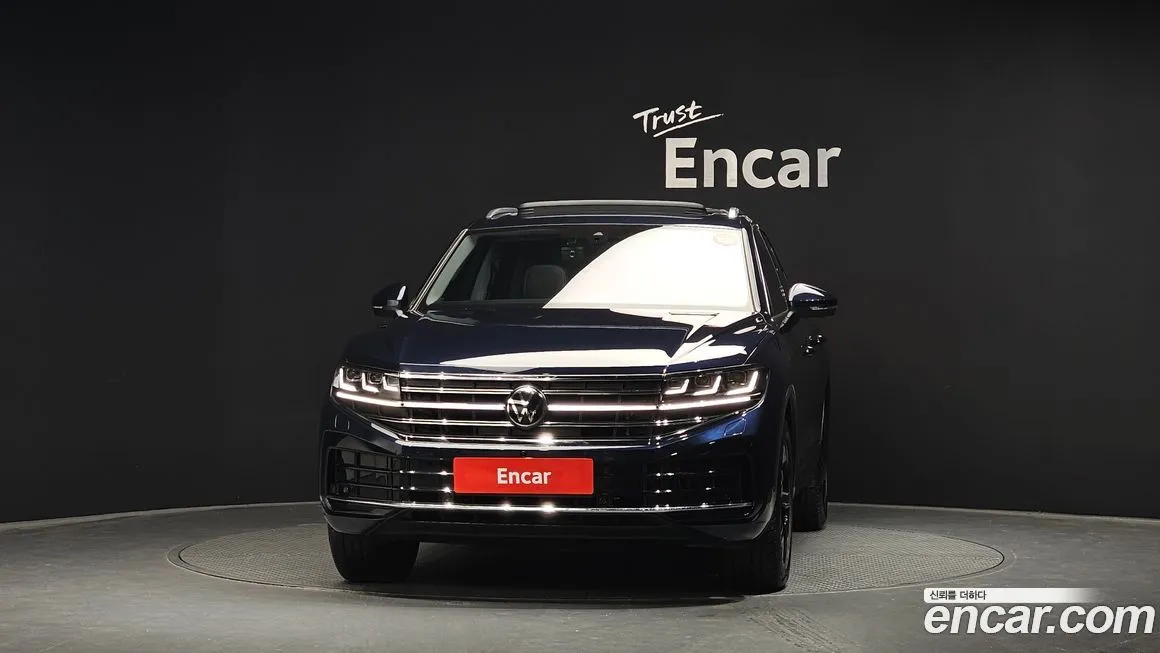 Volkswagen Touareg — фото 7