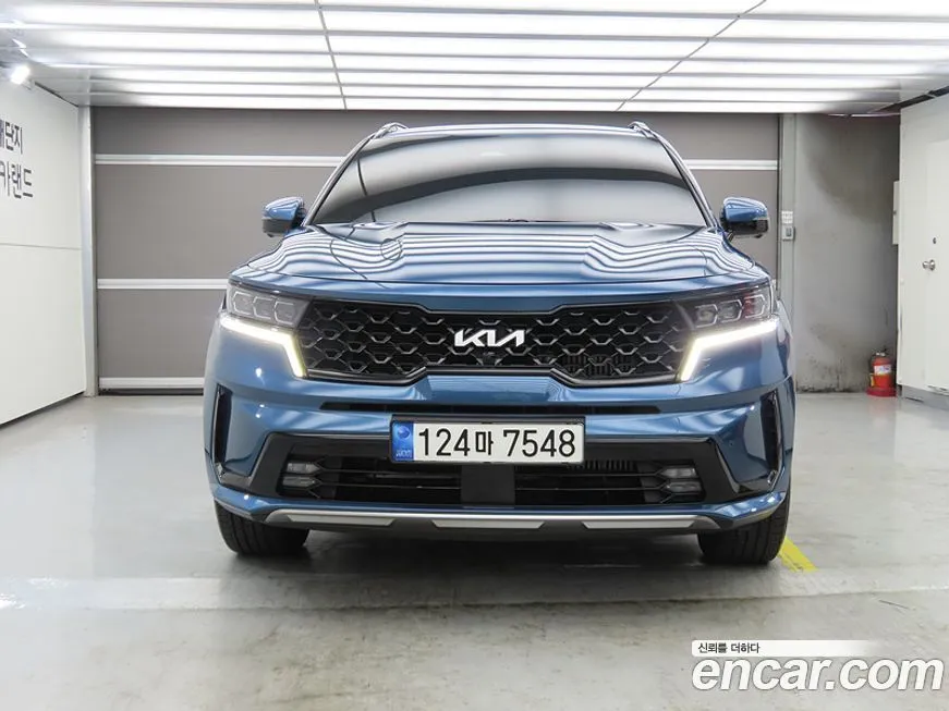 Kia Sorento — фото 5