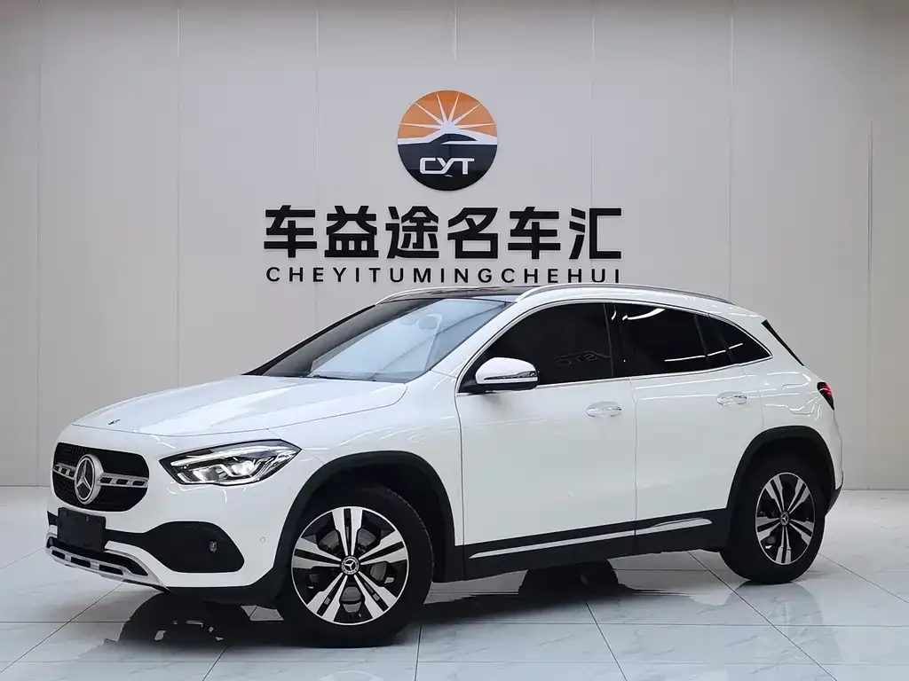 Mercedes-Benz GLA — фото 1