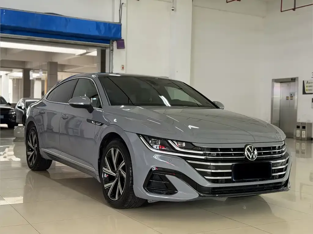 Volkswagen CC 2023 из CN, фото 5