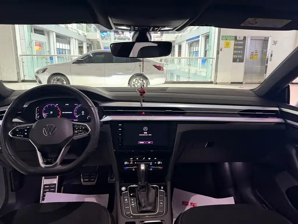 Volkswagen CC 2023 из CN, фото 9