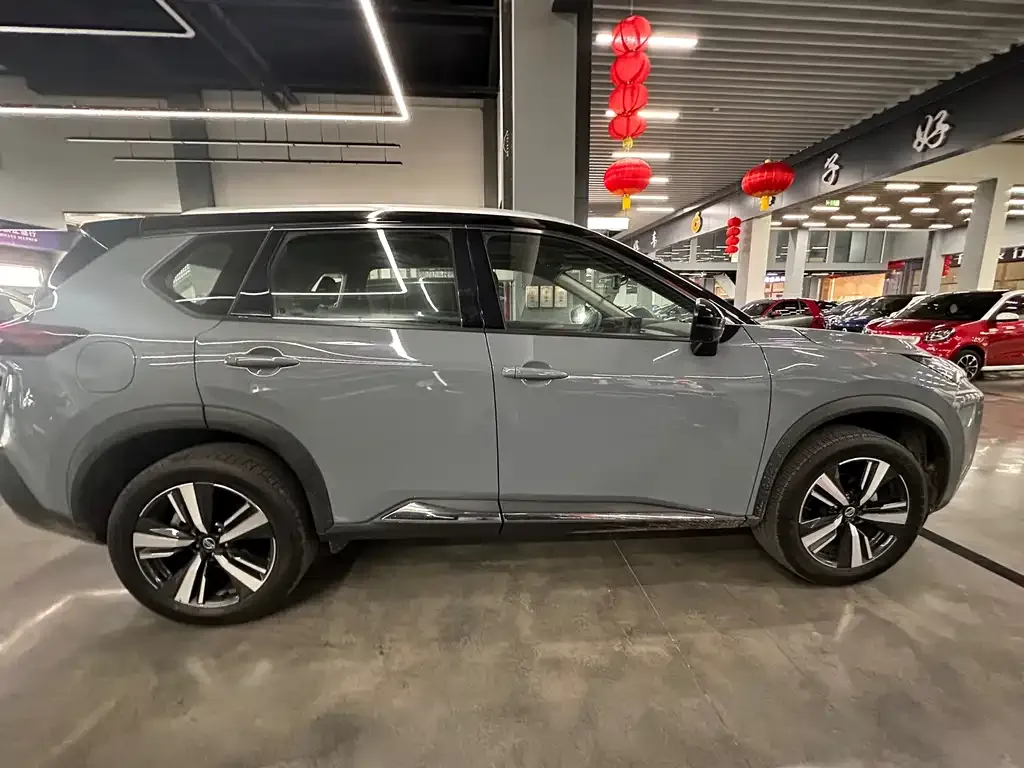 Nissan X-Trail — фото 10