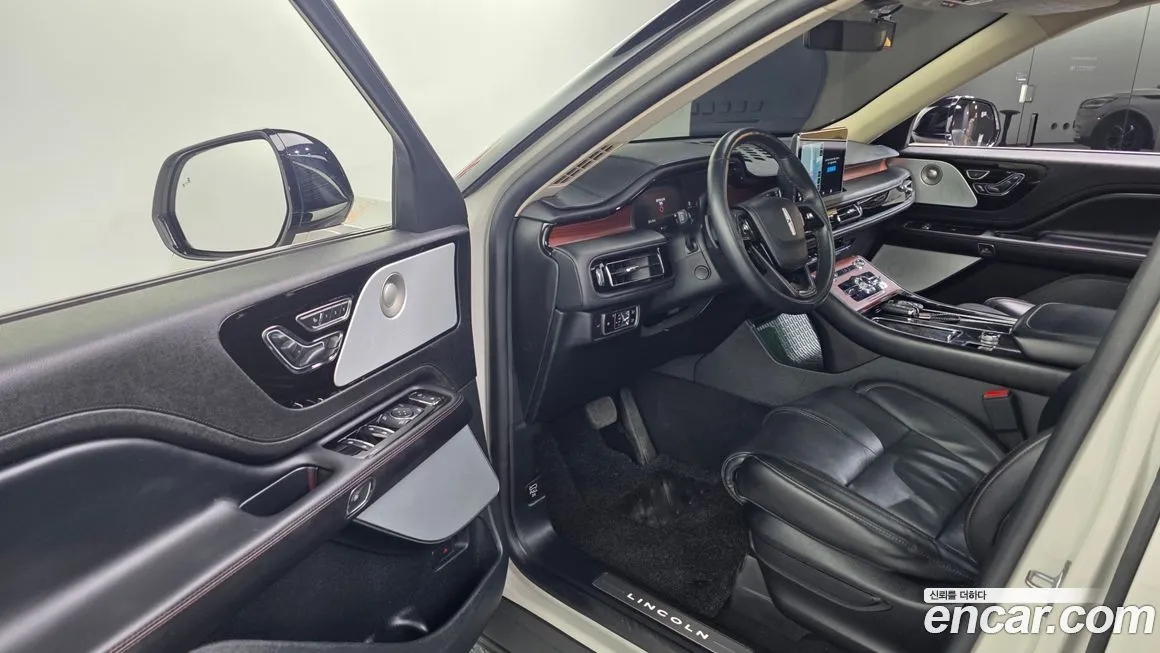Lincoln Aviator 2023 из KR, фото 5