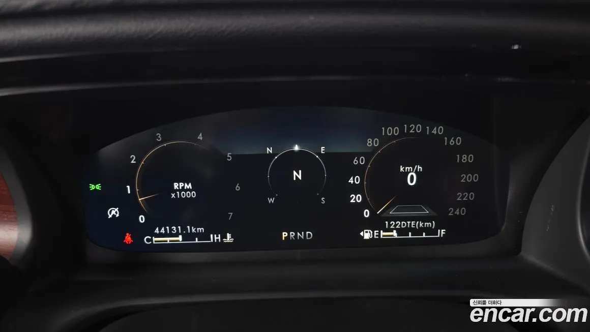 Lincoln Aviator 2023 из KR, фото 2