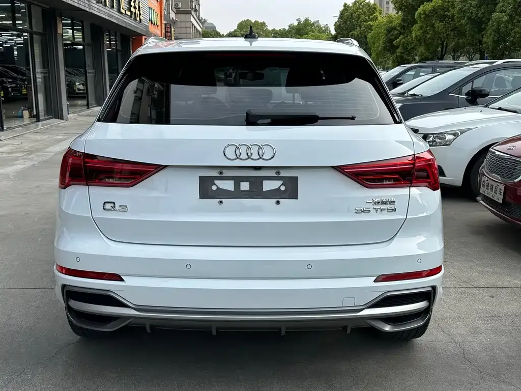 Audi Q3 — фото 5