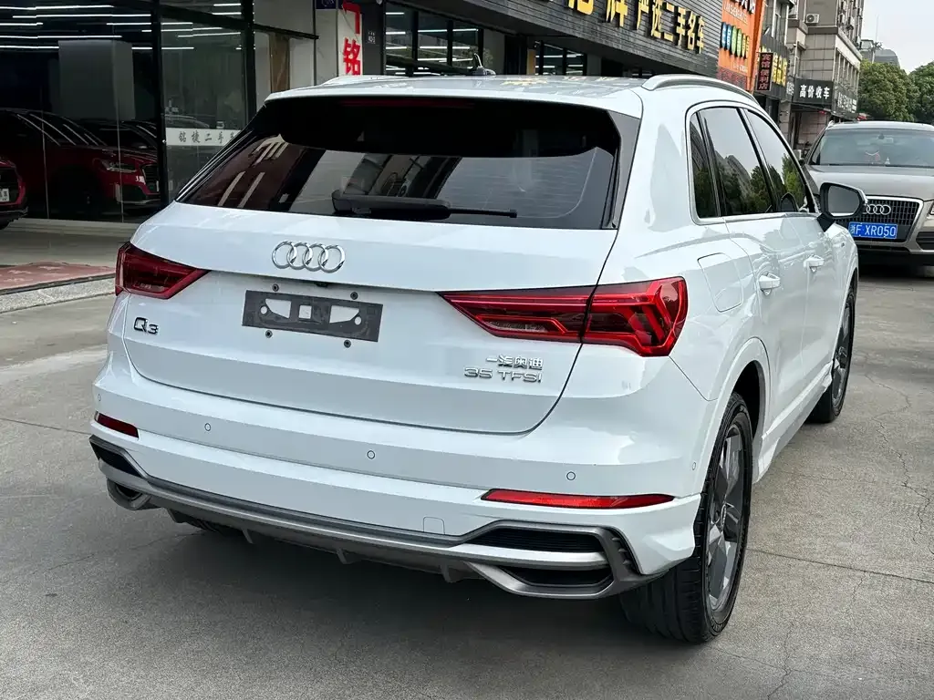 Audi Q3 — фото 3