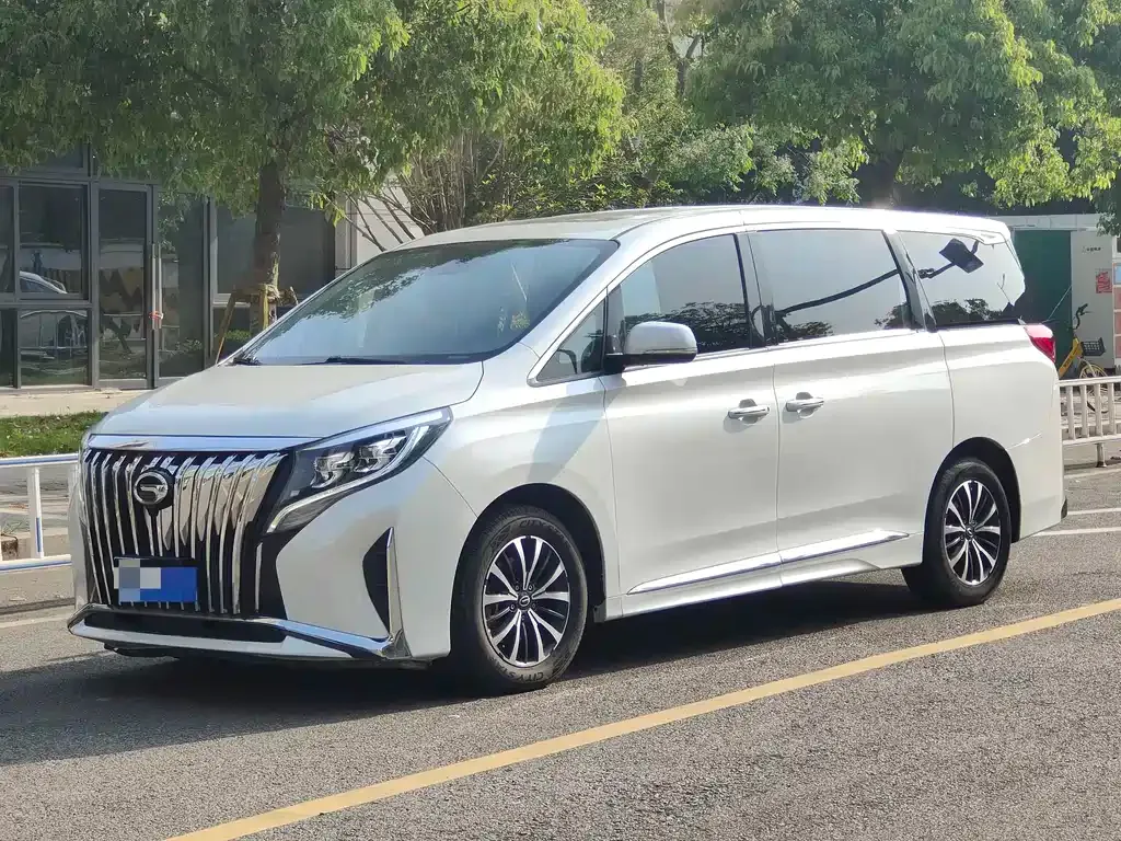 GAC Motor Trumpchi M8 — фото 1