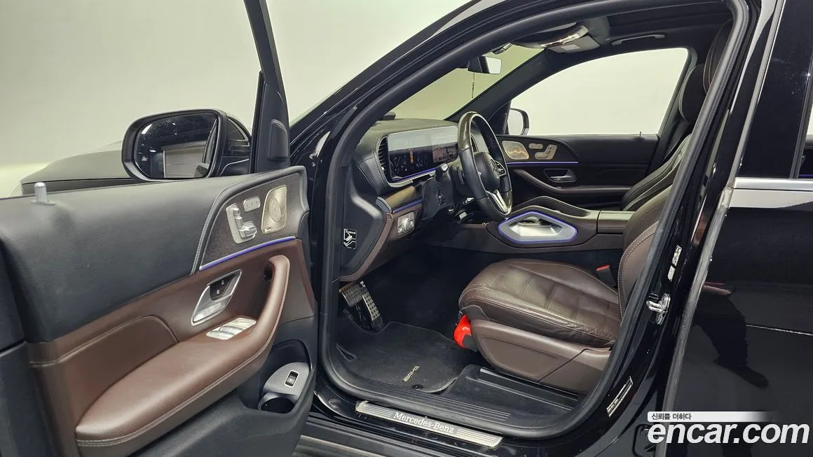 Mercedes-Benz GLS-Class — фото 9
